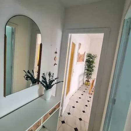 Apartamento Beachside 2-bd Near Barcelona Cunit