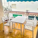 Beachside 2-bd Near Barcelona Lägenhet