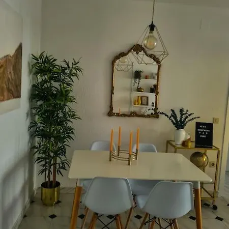 Lejlighed Beachside 2-bd Near Barcelona