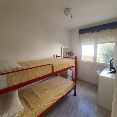 Beachside 2-bd Near Barcelona Lejlighed