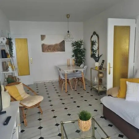 Beachside 2-bd Near Barcelona *